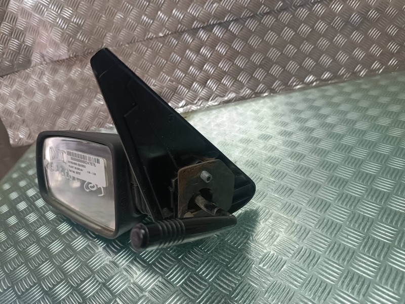 Recambio de retrovisor izquierdo para peugeot 205 berlina referencia OEM IAM 00767  MANUAL Recambio de retrovisor izquierdo para peugeot 205 berlina referencia OEM IAM 00767  MANUAL