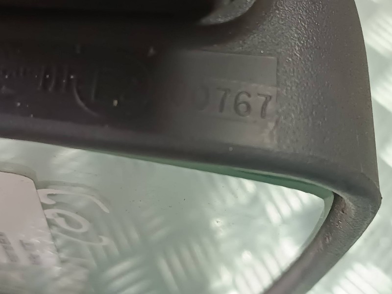 Recambio de retrovisor izquierdo para peugeot 205 berlina referencia OEM IAM 00767  MANUAL Recambio de retrovisor izquierdo para peugeot 205 berlina referencia OEM IAM 00767  MANUAL