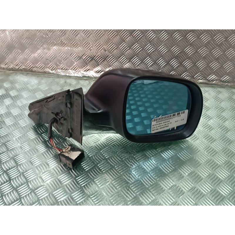 Recambio de retrovisor derecho para audi a4 berlina (b5) 2.5 tdi referencia OEM IAM 8D0857544  ELECTRICO