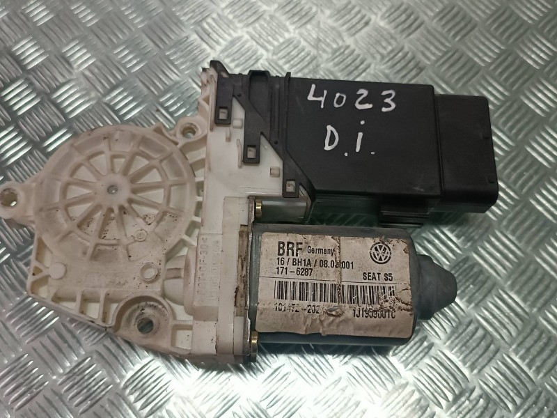 Recambio de motor elevalunas delantero izquierdo para seat leon (1m1) signo referencia OEM IAM 1J1959801C 1716287 