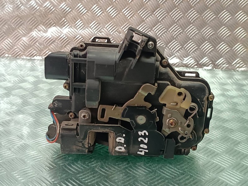 Recambio de cerradura puerta delantera derecha para seat leon (1m1) signo referencia OEM IAM 3B1837016  ELECTRICA