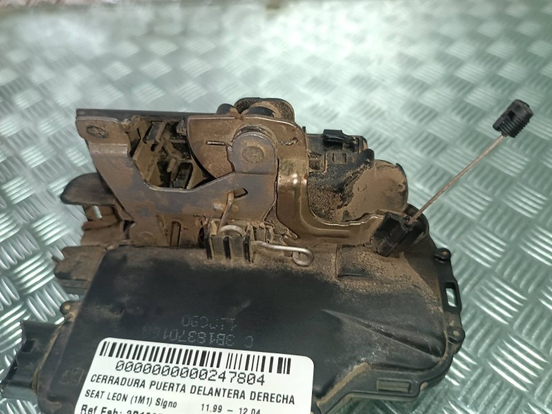 Recambio de cerradura puerta delantera derecha para seat leon (1m1) signo referencia OEM IAM 3B1837016  ELECTRICA