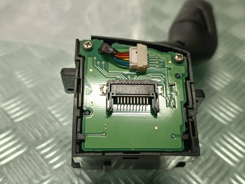 Recambio de mando limpia para ford c-max (cb3) ghia referencia OEM IAM AV6T17A553AC  