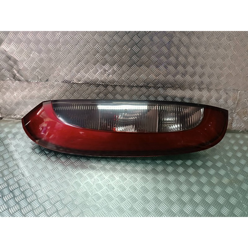 Recambio de piloto trasero izquierdo para opel corsa c comfort referencia OEM IAM 09114336 89302171 VALEO