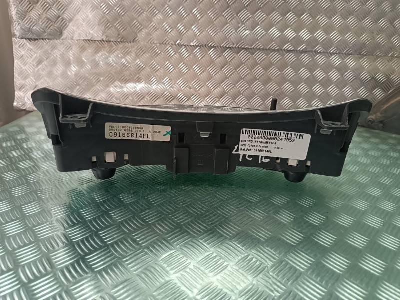 Recambio de cuadro instrumentos para opel corsa c comfort referencia OEM IAM 09166814FL 110008988009 VDO