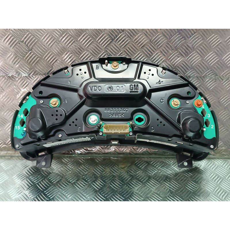 Recambio de cuadro instrumentos para opel corsa c comfort referencia OEM IAM 09166814FL 110008988009 VDO