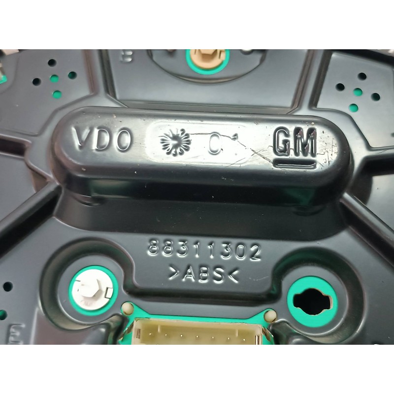 Recambio de cuadro instrumentos para opel corsa c comfort referencia OEM IAM 09166814FL 110008988009 VDO