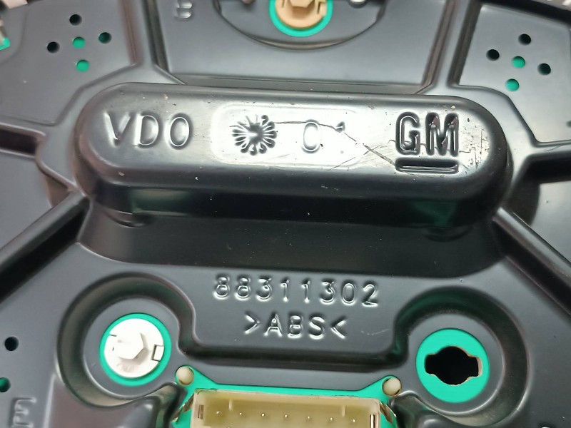 Recambio de cuadro instrumentos para opel corsa c comfort referencia OEM IAM 09166814FL 110008988009 VDO