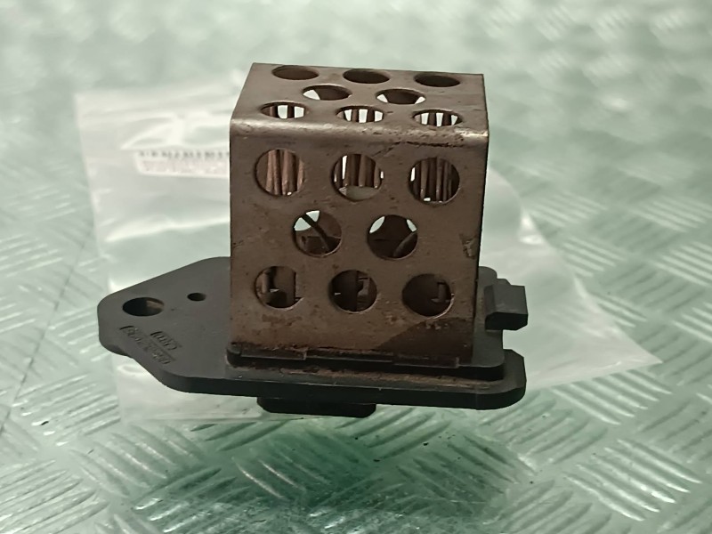 Recambio de resistencia calefaccion para peugeot 206 berlina xn referencia OEM IAM 9641212480  CONECTOR 3 PINES Recambio de resistencia calefaccion para peugeot 206 berlina xn referencia OEM IAM 9641212480  CONECTOR 3 PINES