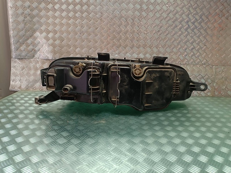 Recambio de faro izquierdo para fiat punto berlina (188) 1.2 8v referencia OEM IAM 205958 TYC205958 