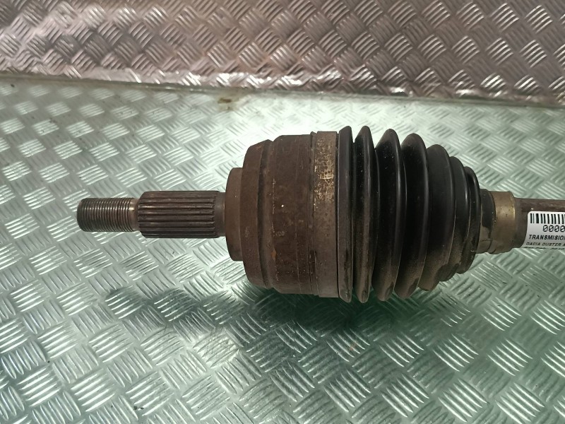 Recambio de transmision delantera izquierda para dacia duster ambiance 4x2 referencia OEM IAM 391017275R  