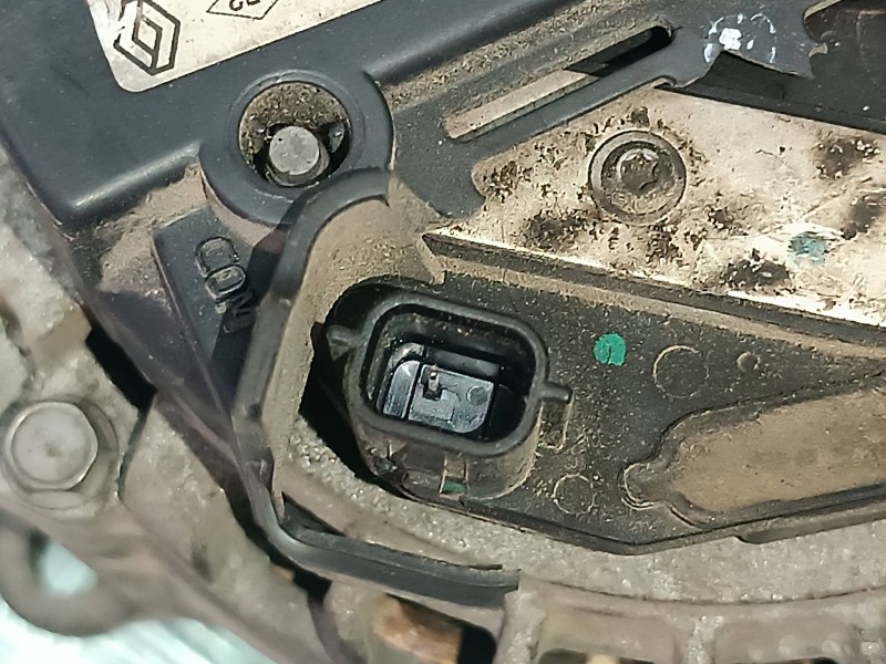 Recambio de alternador para dacia duster ambiance 4x2 referencia OEM IAM 231000788R 2711343B TG15C230