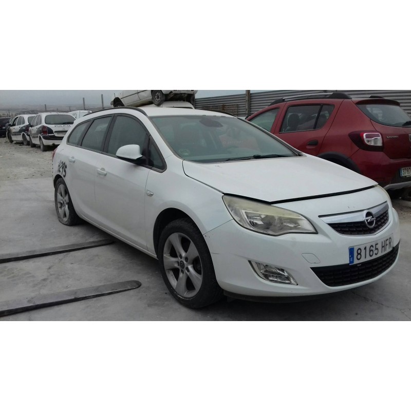 opel astra j sports tourer del año 2011