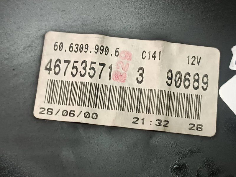 Recambio de cuadro instrumentos para fiat punto berlina (188) 1.2 8v referencia OEM IAM 46753571 606309990 606307002H