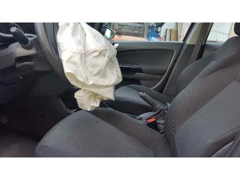 opel corsa d del año 2009