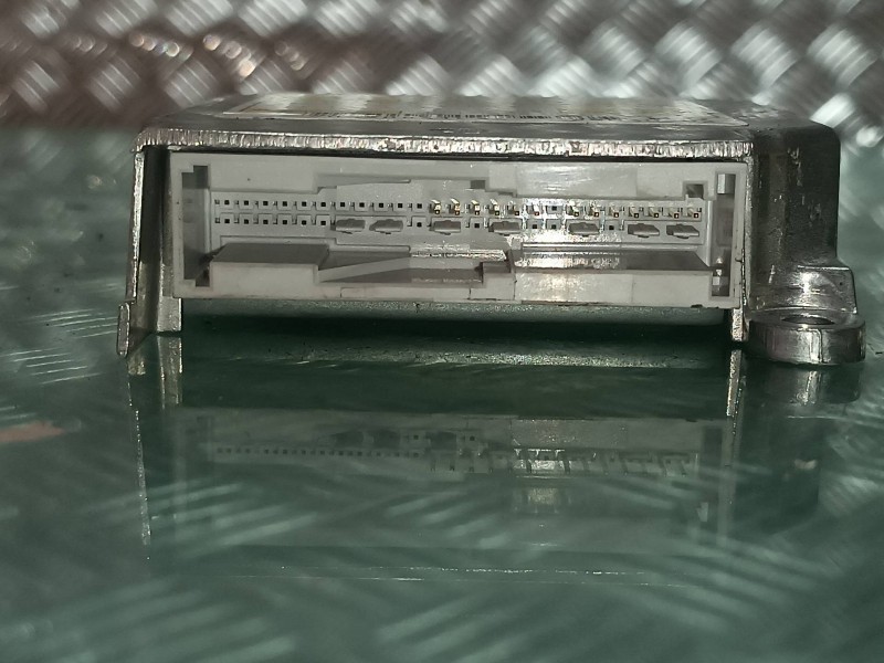 Recambio de centralita airbag para chevrolet kalos 1.4 se referencia OEM IAM 96430714 7088904 28030502