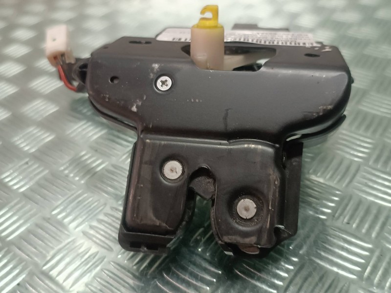 Recambio de cerradura maletero / porton para mazda 3 berlina (bk) 1.6 vvt active referencia OEM IAM B6724  