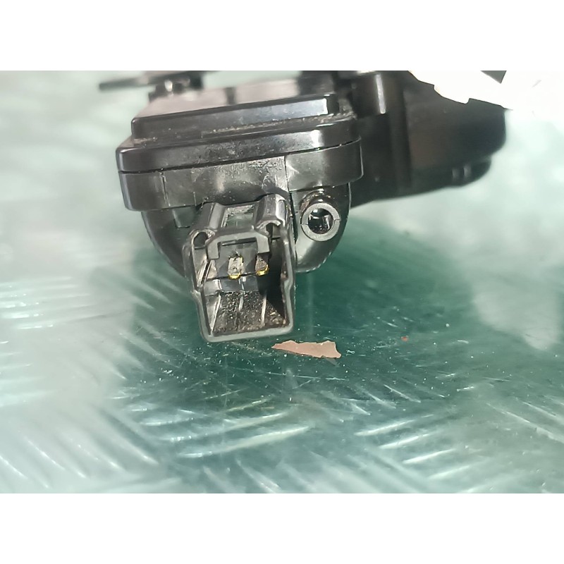 Recambio de cerradura maletero / porton para mazda 3 berlina (bk) 1.6 vvt active referencia OEM IAM B6724  