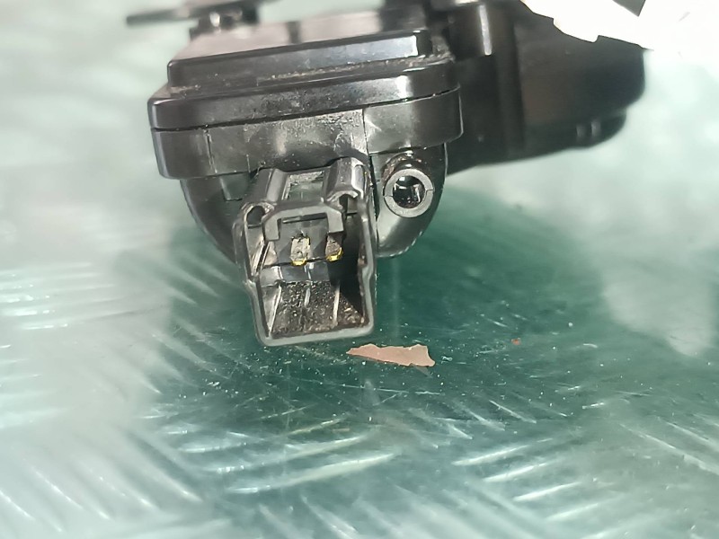 Recambio de cerradura maletero / porton para mazda 3 berlina (bk) 1.6 vvt active referencia OEM IAM B6724  