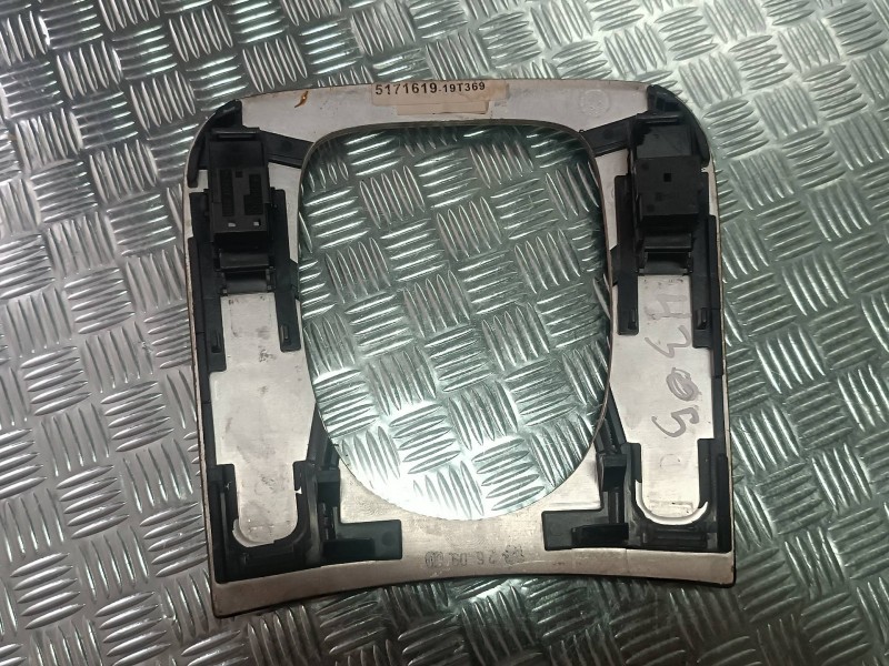 Recambio de moldura para mercedes-benz clase s (w220) berlina 320 cdi (220.026) referencia OEM IAM 2088201001 5171619 