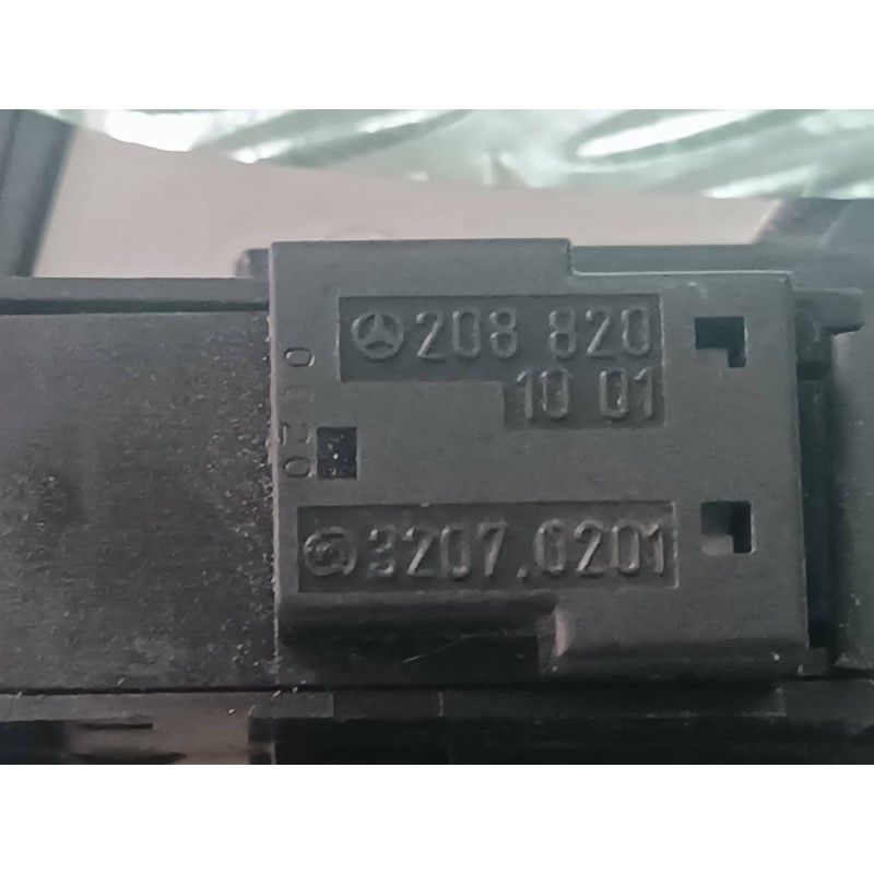 Recambio de moldura para mercedes-benz clase s (w220) berlina 320 cdi (220.026) referencia OEM IAM 2088201001 5171619 