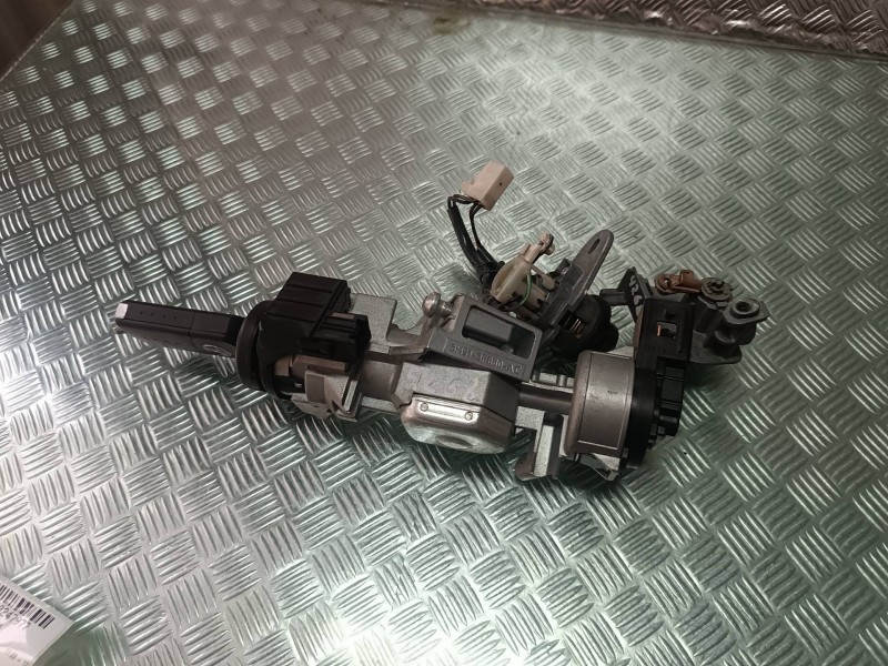 Recambio de conmutador de arranque para mazda 3 berlina (bk) 1.6 vvt active referencia OEM IAM 3M513F880AC  