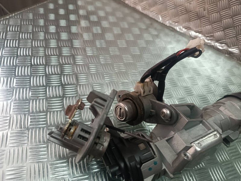 Recambio de conmutador de arranque para mazda 3 berlina (bk) 1.6 vvt active referencia OEM IAM 3M513F880AC  