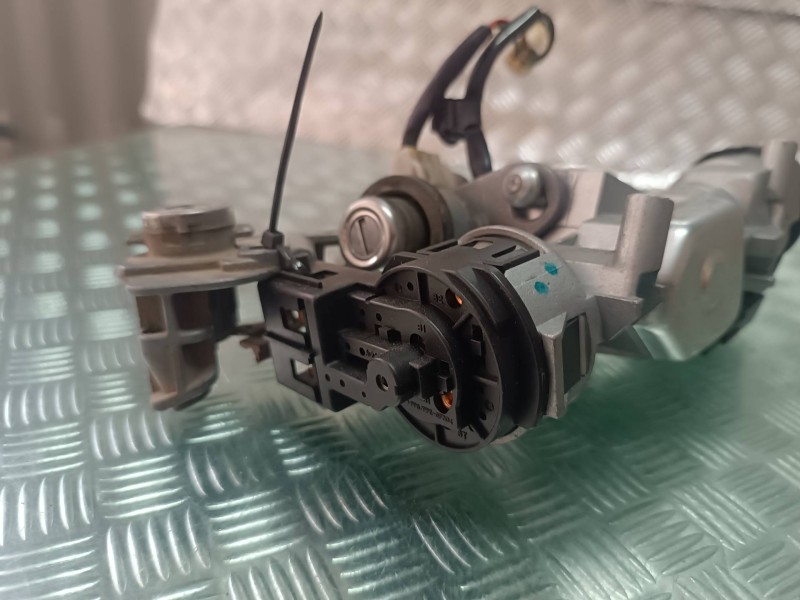 Recambio de conmutador de arranque para mazda 3 berlina (bk) 1.6 vvt active referencia OEM IAM 3M513F880AC  