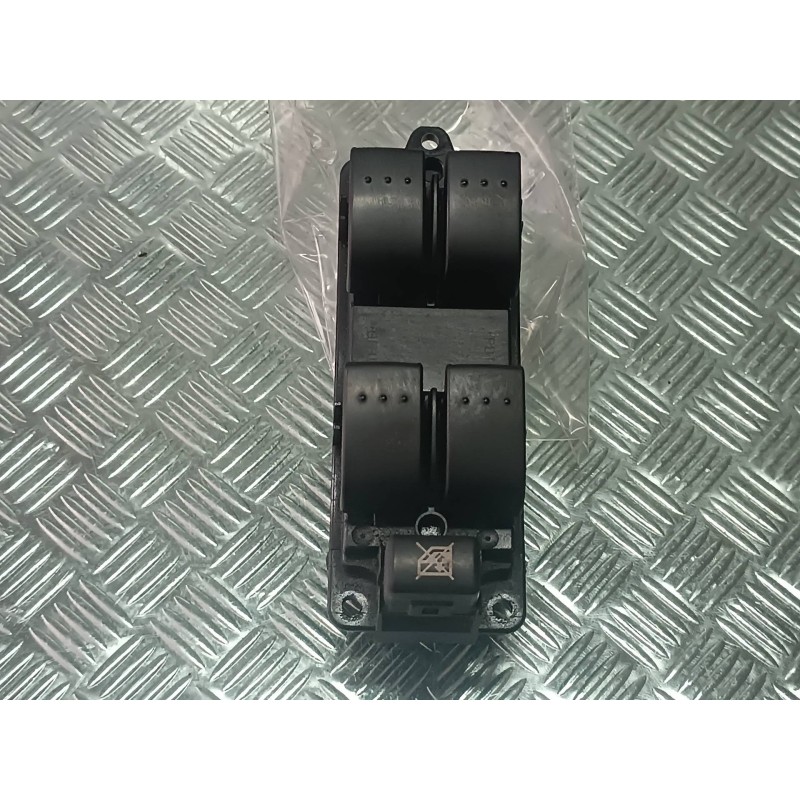 Recambio de mando elevalunas delantero izquierdo para mazda 3 berlina (bk) 1.6 vvt active referencia OEM IAM 03123050 03123050BS