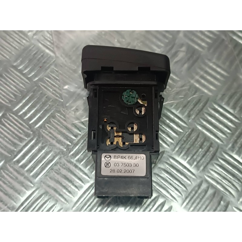 Recambio de warning para mazda 3 berlina (bk) 1.6 vvt active referencia OEM IAM BP4K664H0 03750330 4 PINES