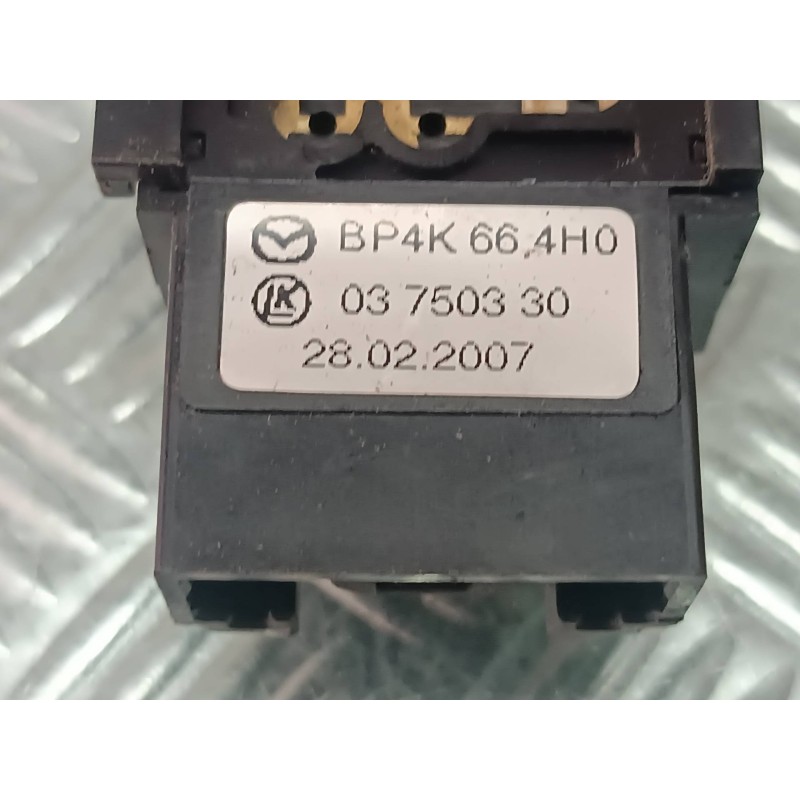 Recambio de warning para mazda 3 berlina (bk) 1.6 vvt active referencia OEM IAM BP4K664H0 03750330 4 PINES