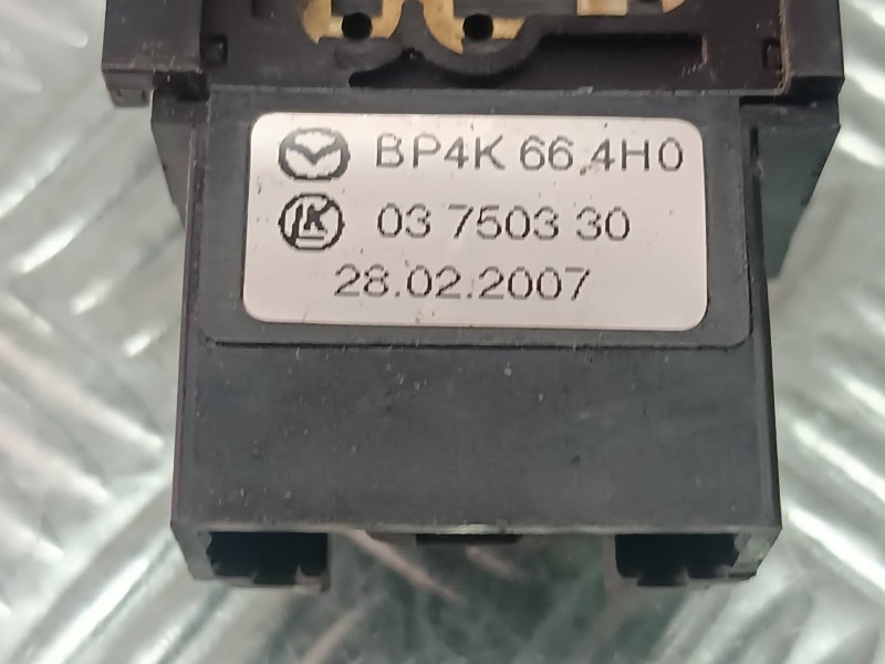 Recambio de warning para mazda 3 berlina (bk) 1.6 vvt active referencia OEM IAM BP4K664H0 03750330 4 PINES