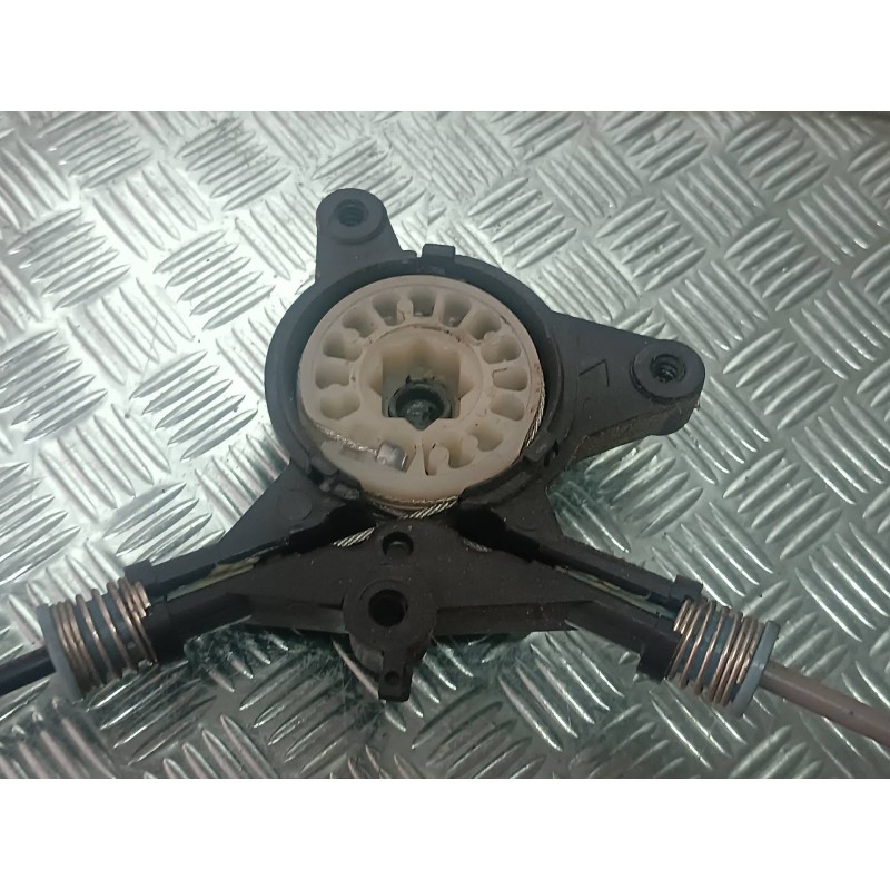 Recambio de elevalunas delantero derecho para mazda 6 berlina (gg) 1.8 active (4-ptas.) referencia OEM IAM   ELECTRICO