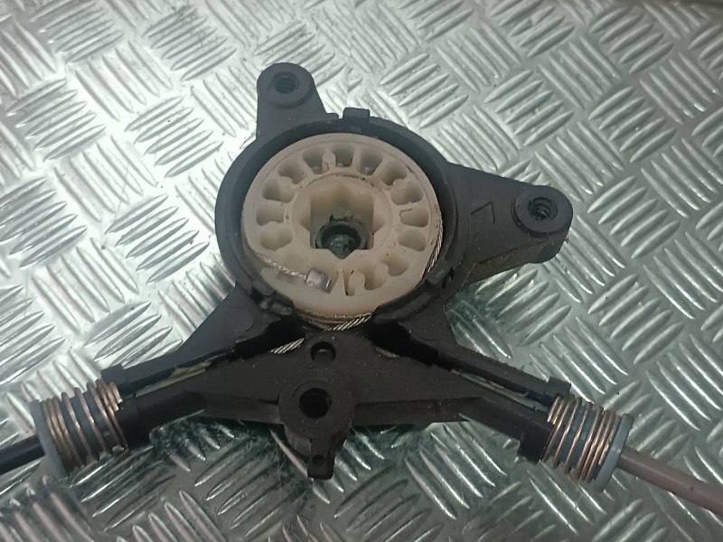 Recambio de elevalunas delantero derecho para mazda 6 berlina (gg) 1.8 active (4-ptas.) referencia OEM IAM   ELECTRICO