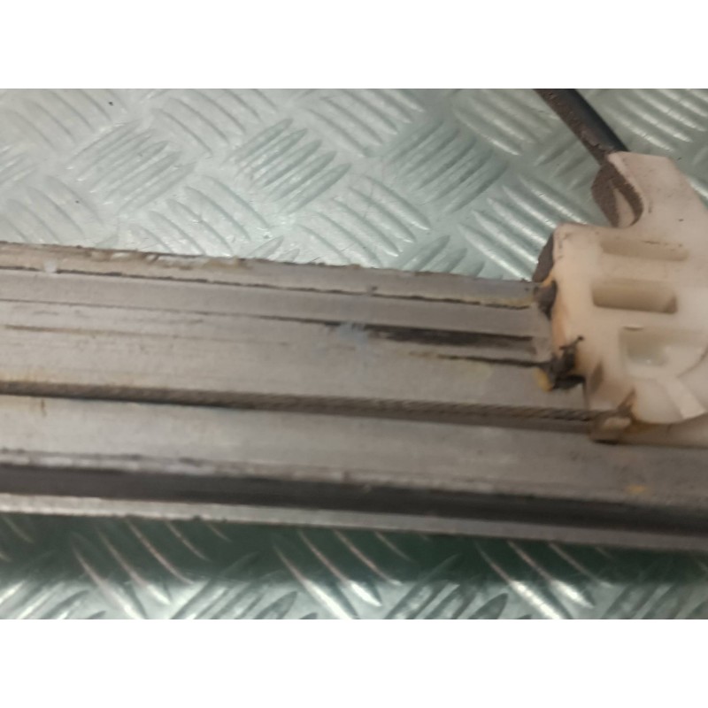 Recambio de elevalunas delantero derecho para mazda 6 berlina (gg) 1.8 active (4-ptas.) referencia OEM IAM   ELECTRICO