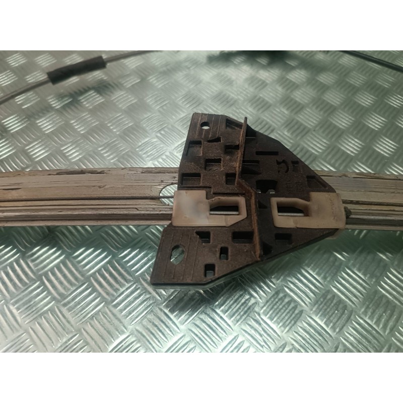 Recambio de elevalunas delantero derecho para mazda 6 berlina (gg) 1.8 active (4-ptas.) referencia OEM IAM   ELECTRICO