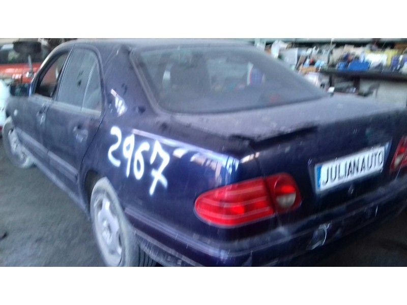 mercedes-benz clase e (w210) berlina del año 1996