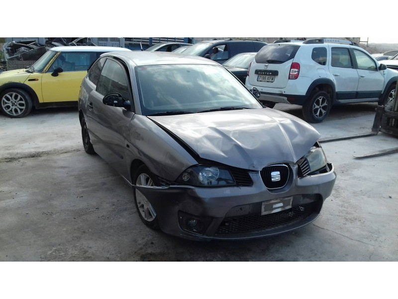 seat ibiza (6l1) del año 2003