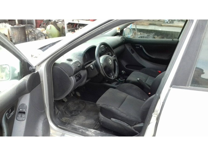 seat leon (1m1) del año 2002