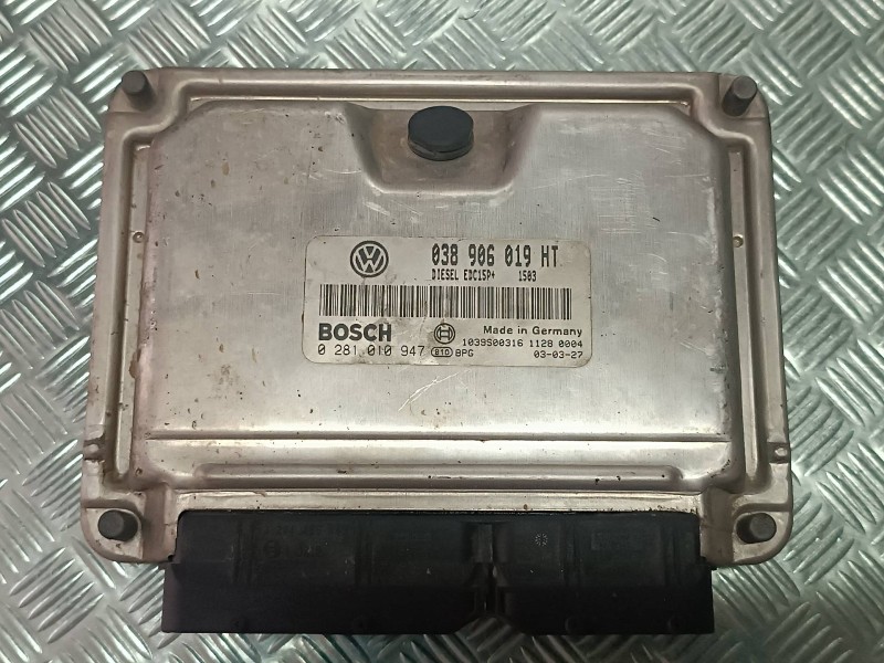 Recambio de centralita motor uce para seat ibiza (6l1) cool referencia OEM IAM 038906019HT W06L0920801A KIT - BOSCH