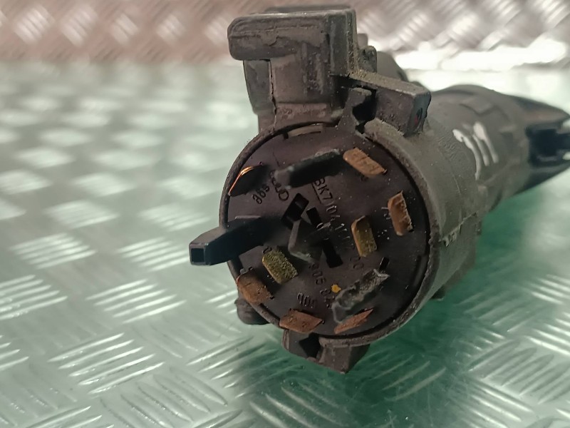 Recambio de centralita motor uce para seat ibiza (6l1) cool referencia OEM IAM 038906019HT W06L0920801A KIT - BOSCH