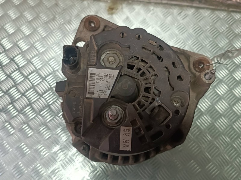 Recambio de alternador para seat ibiza (6l1) cool referencia OEM IAM 038903023L 0124325001 90A