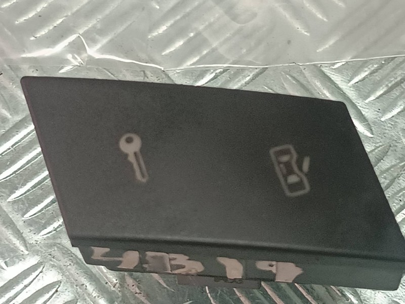 Recambio de interruptor para seat ibiza (6l1) cool referencia OEM IAM 6L1962125 CONECTOR 4 PINES BLOQUEO PUERTAS