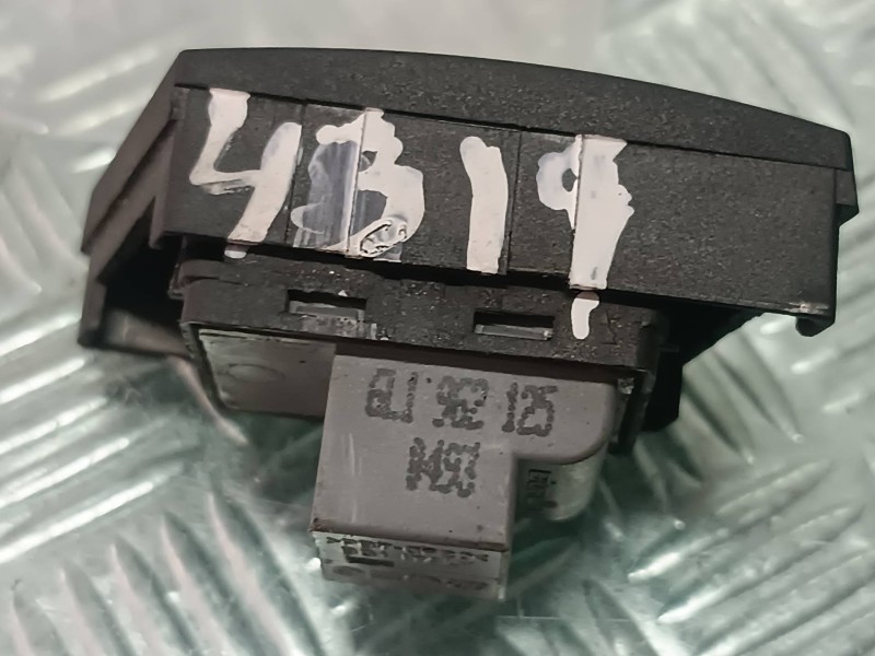 Recambio de interruptor para seat ibiza (6l1) cool referencia OEM IAM 6L1962125 CONECTOR 4 PINES BLOQUEO PUERTAS