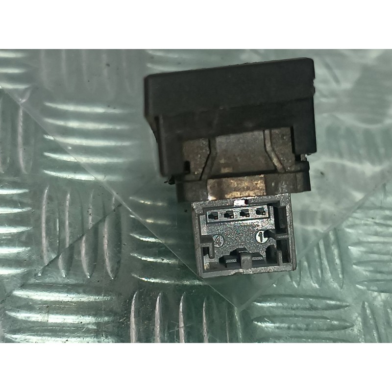 Recambio de interruptor para seat ibiza (6l1) cool referencia OEM IAM 6L1962125 CONECTOR 4 PINES BLOQUEO PUERTAS
