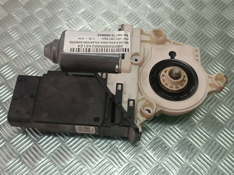Recambio de motor elevalunas delantero derecho para seat leon (1m1) signo referencia OEM IAM 1C1959802A 101386102 7746002101