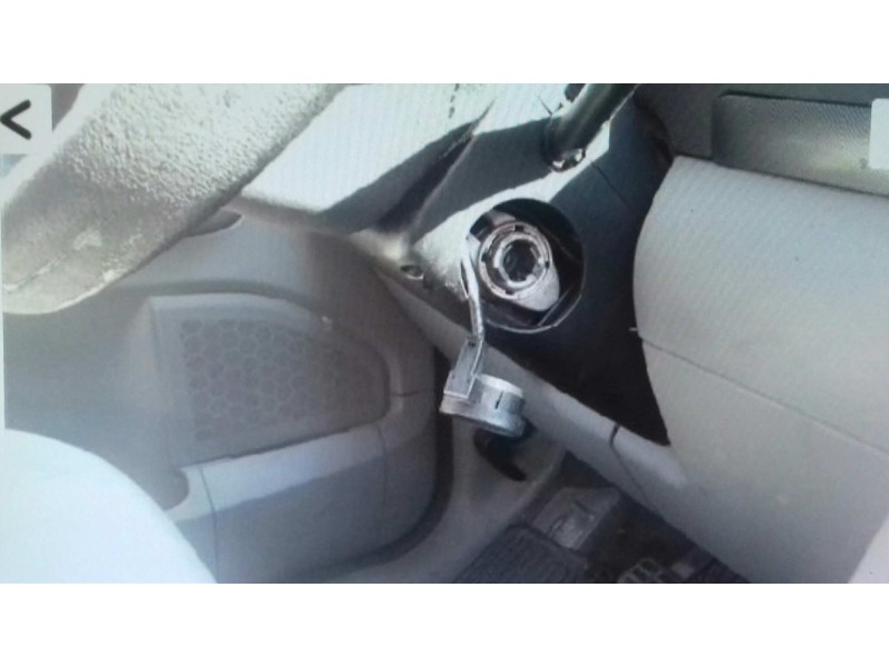 seat alhambra (7v9) del año 2003