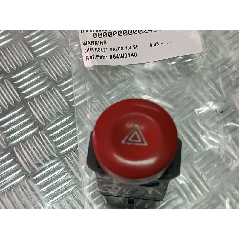 Recambio de warning para chevrolet kalos 1.4 se referencia OEM IAM 864W0140  CONECTOR 8 PINES