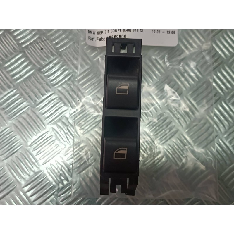 Recambio de mando elevalunas delantero derecho para bmw serie 3 coupe (e46) 318 ci referencia OEM IAM 15869806 69902178 CONECTOR