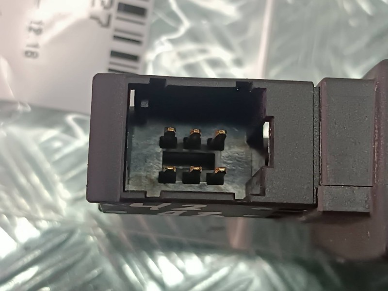 Recambio de mando multifuncion para dacia duster ambiance 4x2 referencia OEM IAM 344422023GB  CONECTOR 6 PINES